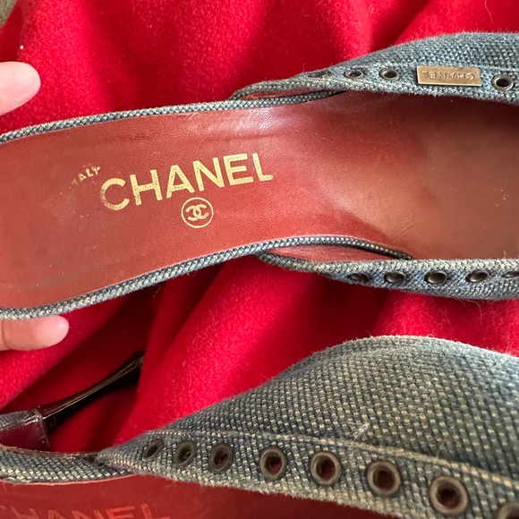 Authentic vintage Chanel slides - Picture 2 of 7